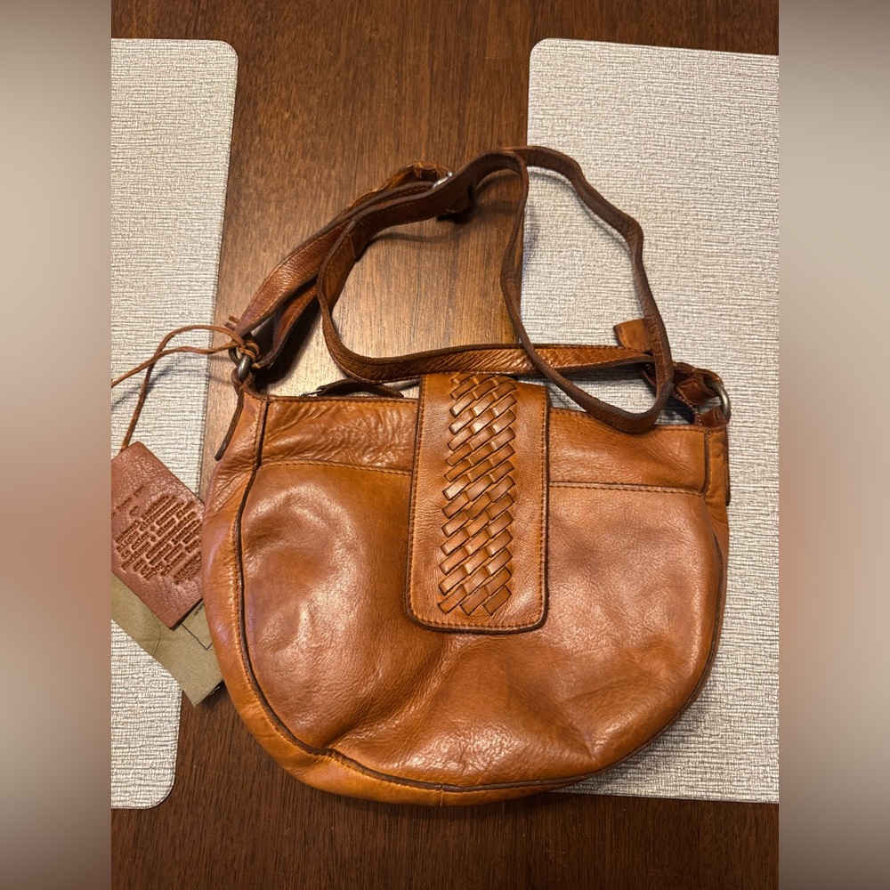 NWT Vilenca Holland Cognac Leather Crossbody bag